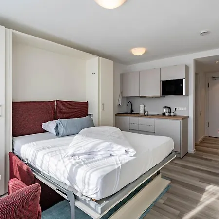 Huber Living Basic 204 شقة جيرميرنج