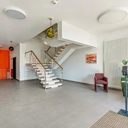 Huber Living Basic 204 * جيرميرنج